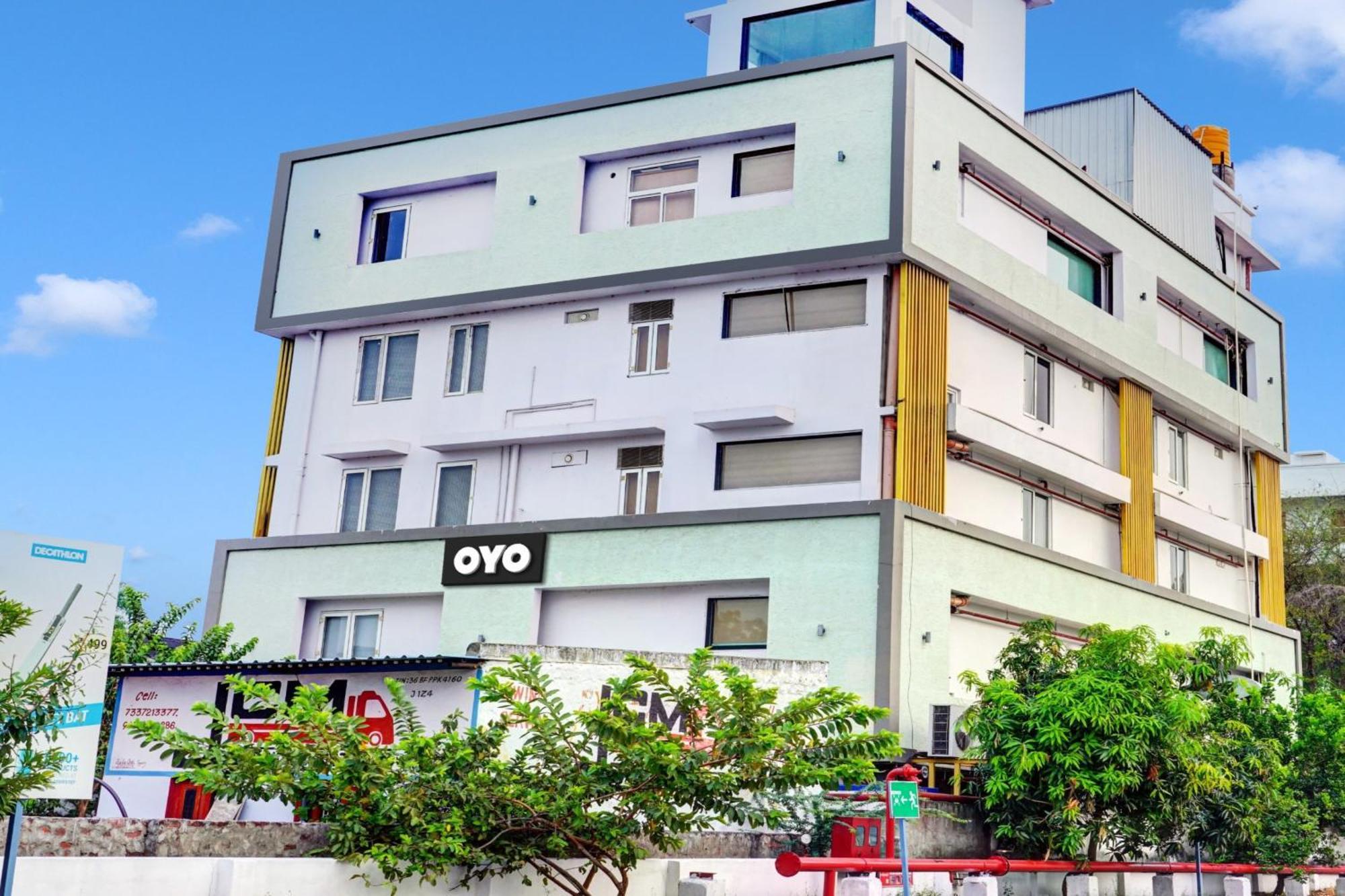 Gunadala Super Townhouse Dev'S Inn By Cj מראה חיצוני תמונה